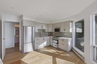 5447 Monte Bre Place